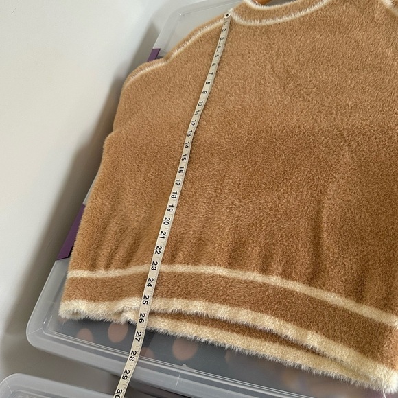 Cyrus Faux Mink Pullover Sweater Size Large - Picture 6 of 9